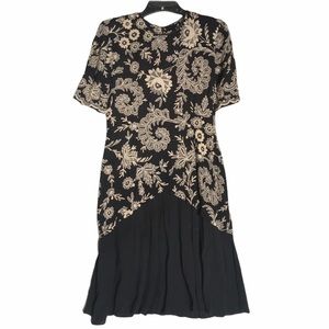 Casual Corner black and white floral dress. Size 2